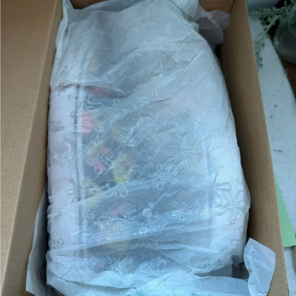Vans ComfyCush SpongeBob Sneakers - Black and Yellow. New with box. - Picture 10 of 11